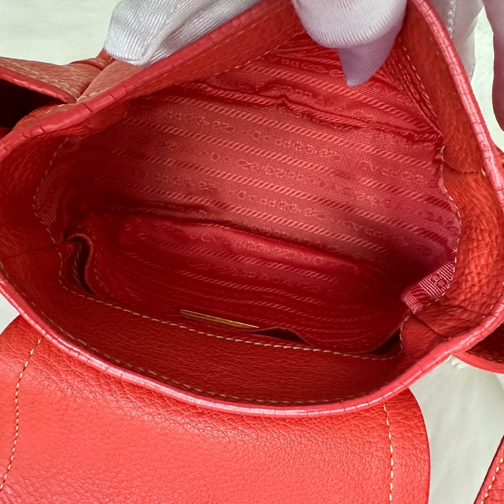 Stunning Crossbody - Picture 9 of 17